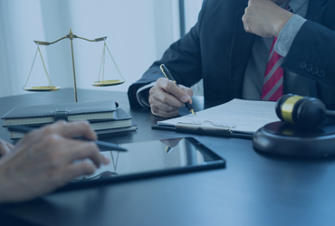 صياغة ومراجعة العقود